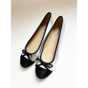 NWOB Ann Taylor Cap Toe Silver Metallic Ballet Flat Black 8.5